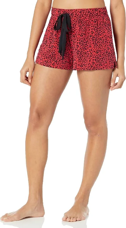 Leo Love Short In Red Elegant Women's Attire