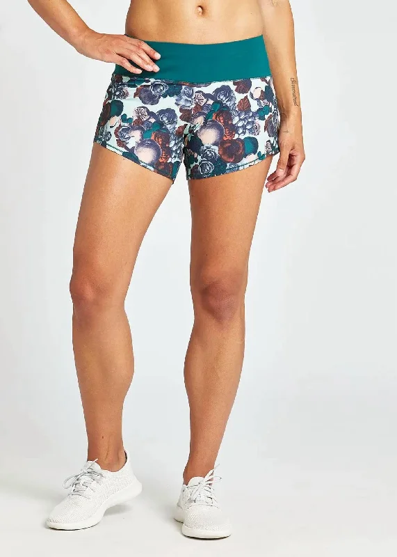 Women's Roga Shorts In Botanical Print Women's Outfit