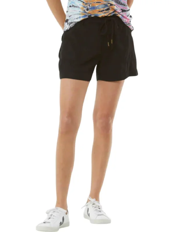 Milo Short In Black Pigment Chic Women's Clothing for Date Nights