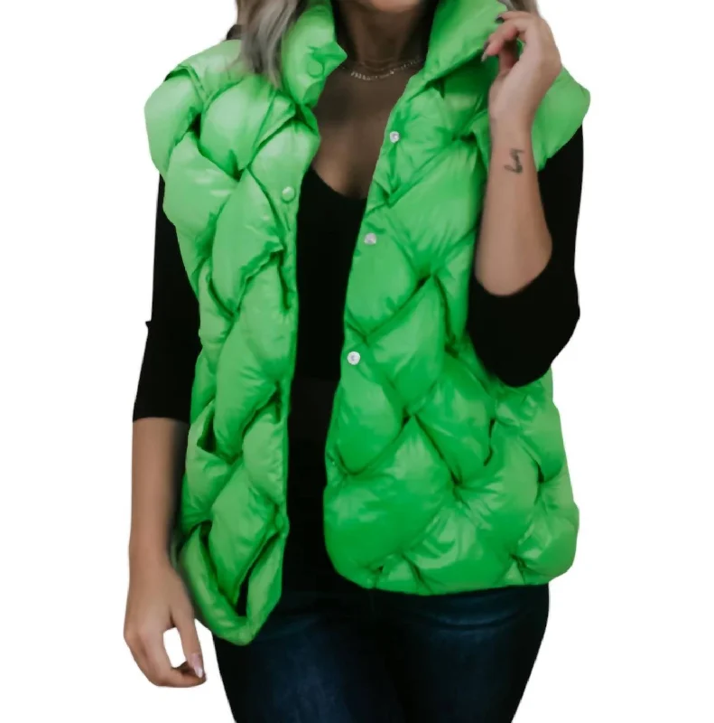 Button Woven Puffer Vest In Green Women's Holiday Outfit