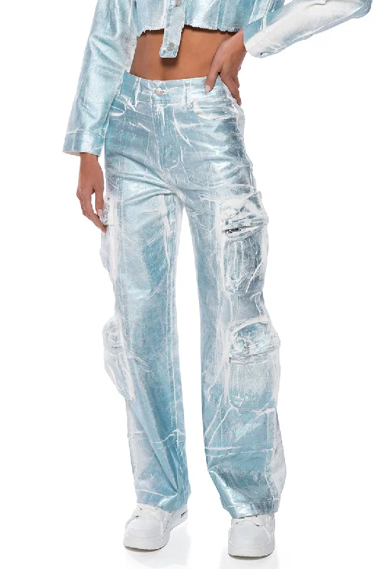 AUBREY BRUSHED METALLIC WIDE LEG CARGO JEANS Women's High-Fashion Outfit