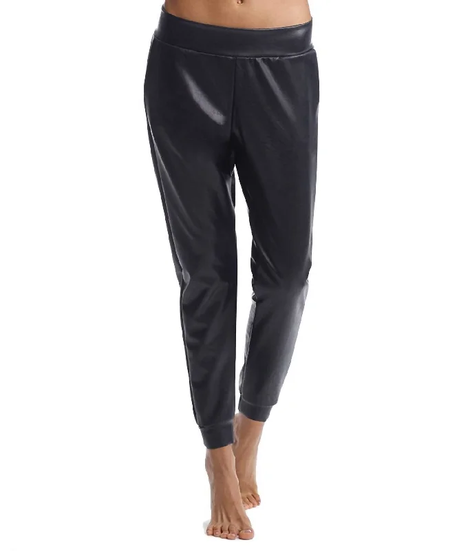 Faux Leather Jogger In Black Casual Outfit For Women