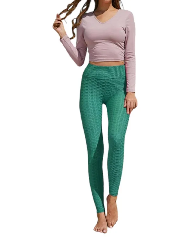 Honeycomb Leggings In Emerald Green Women's Layered Outfit