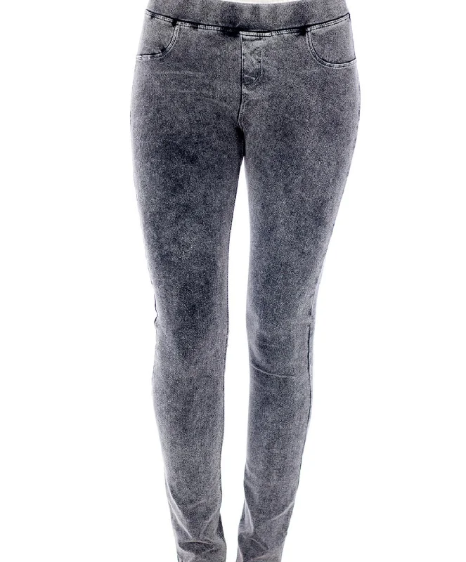 Capri Jeggings In Charcoal Women's Classic Attire